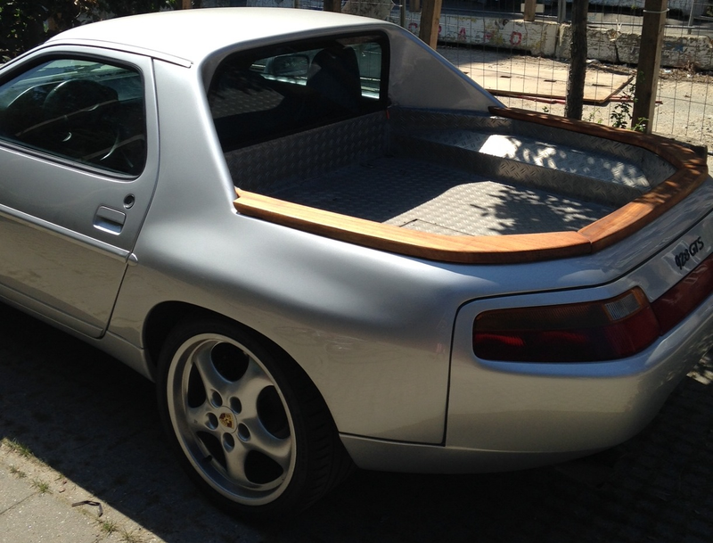 Illustration for article titled We've Finally Found A Porsche With Purist Performance And Real Utility